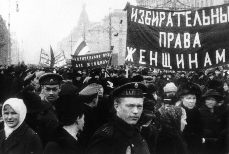 Демонстрація за виборчи права жінок 1917 Петербург